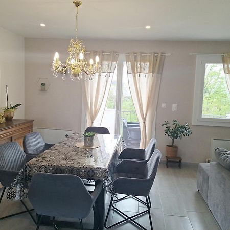 Agreable Maison Avec Jardin A 茹万维勒 外观 照片